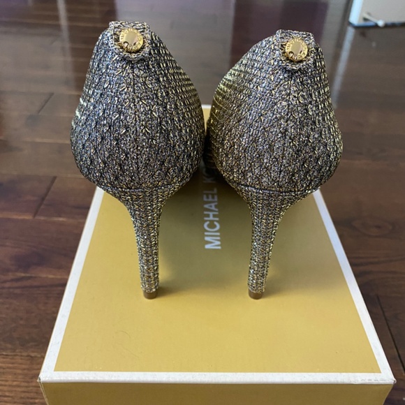 Michael Kors Gold/Silver Pumps 9 - Picture 5 of 7